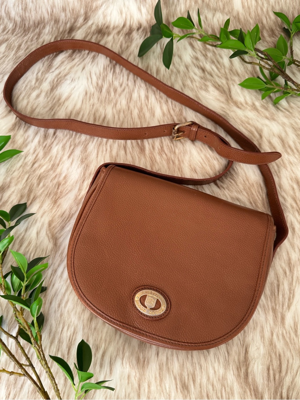 VINTAGE Burberry Brown Leather Crossbody Saddle Bag with Gold-Tone Hardware